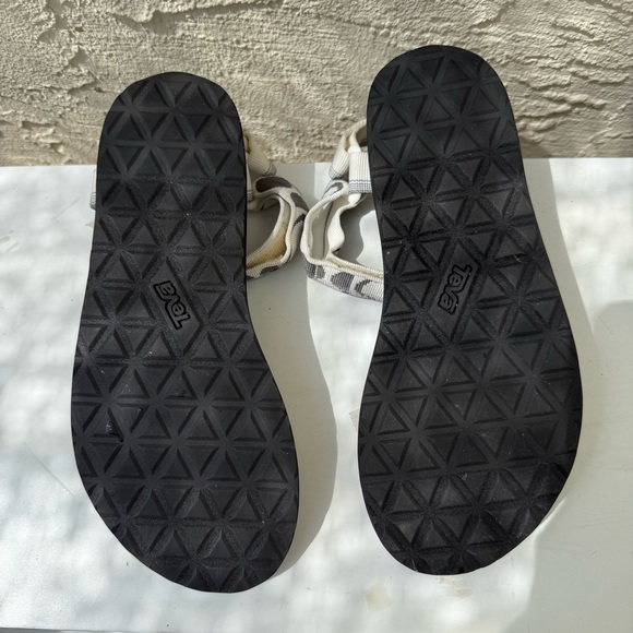 Teva Universal Black and Cream Strap Sandals, 8 - Picture 3 of 7